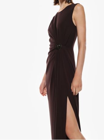 Abito lungo con scollo rotondo