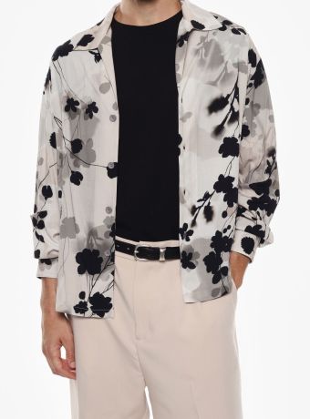 Camicia con stampa floreale con colletto classico